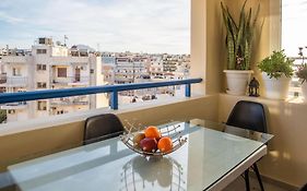 Sky 7 View Apartment